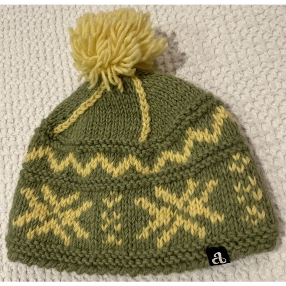 Vintage AMBLER "Use Your Head" 100% Wool beanie poof pom hat Snowflake CANADA
